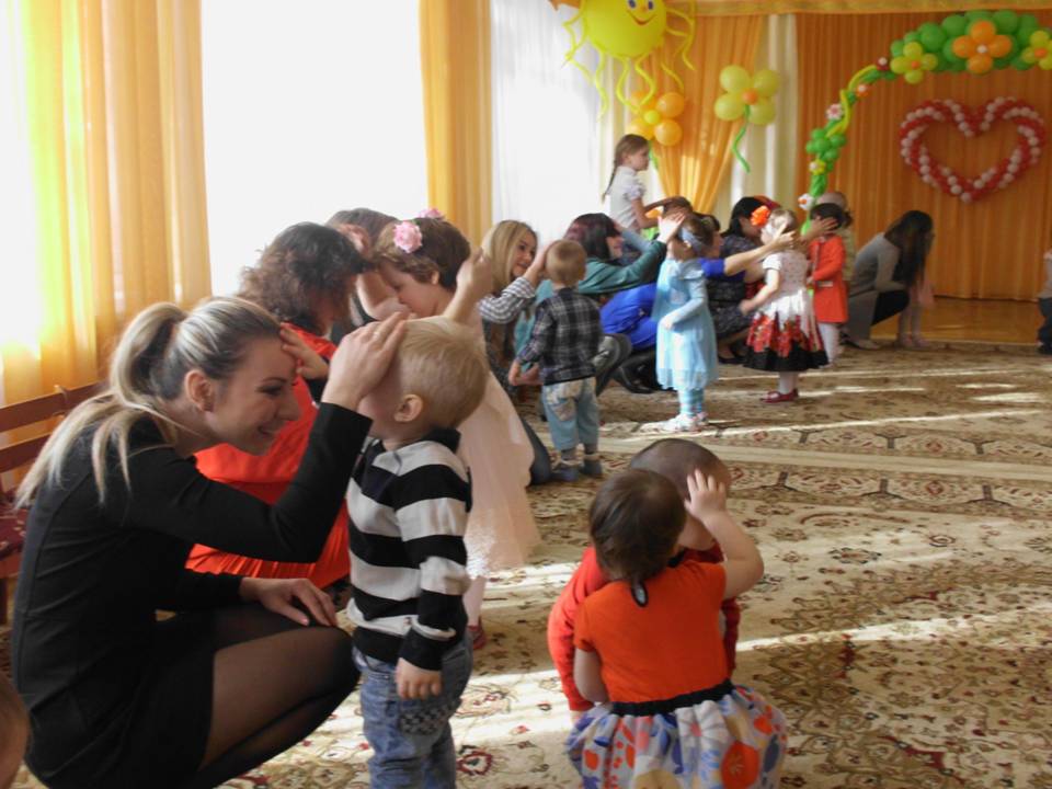 Презентация проекта творческого сотрудничества педагогов и родителей «Ясли-сада № 27»