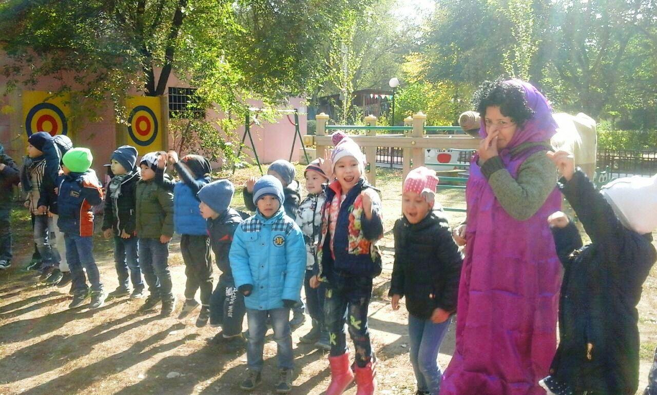 Спортивный досуг "На веселом стадионе"