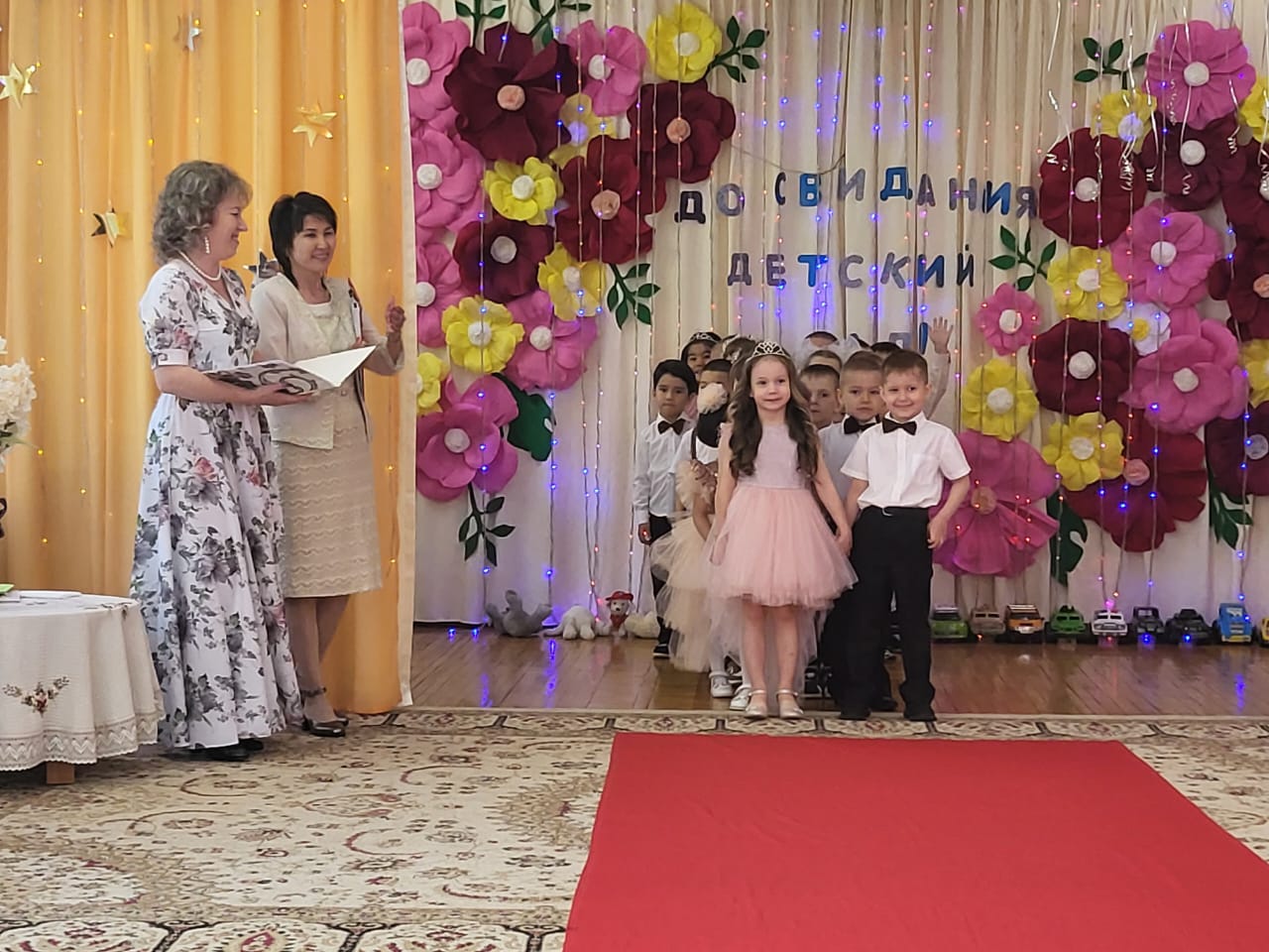 "Қарлығаш" тобының балабақшамен қоштасу ертеңгілігі. Выпускной утренник в группе "Қарлығаш"